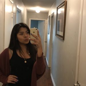 Meet your Posher, Jamilet